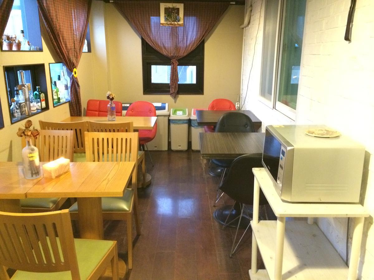 Comeinn Guesthouse Hongdae - Female Only Seul Exterior foto