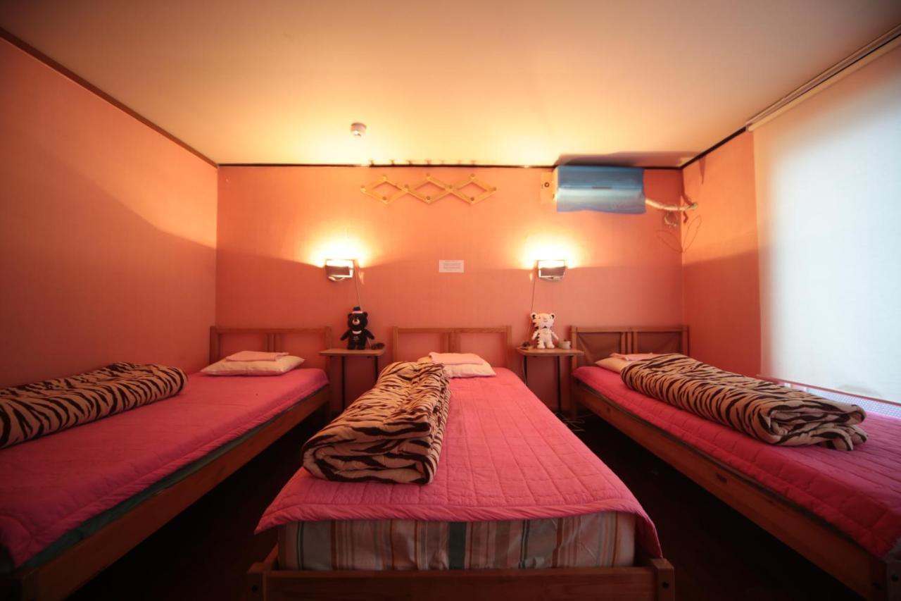 Comeinn Guesthouse Hongdae - Female Only Seul Exterior foto
