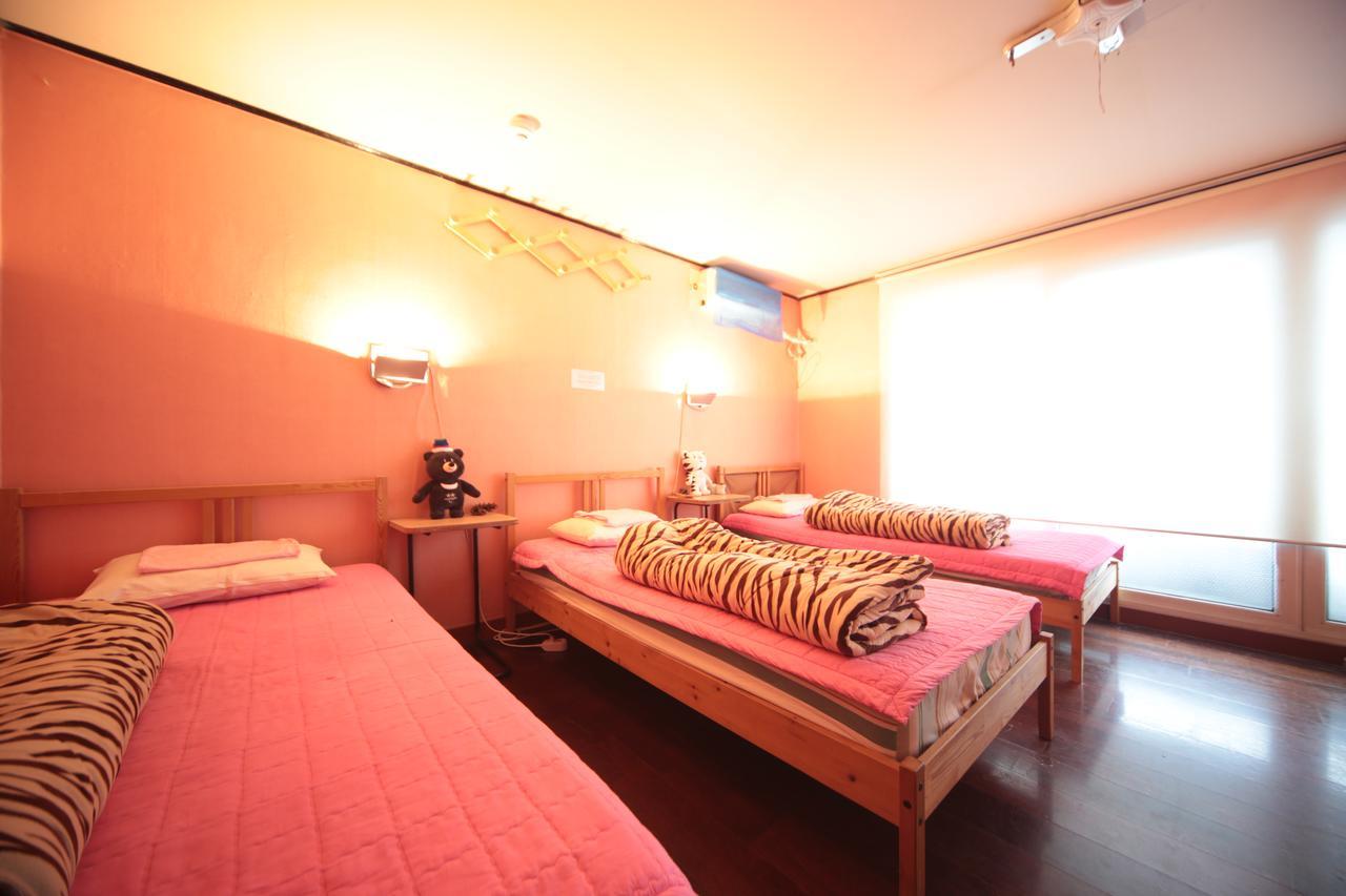 Comeinn Guesthouse Hongdae - Female Only Seul Exterior foto