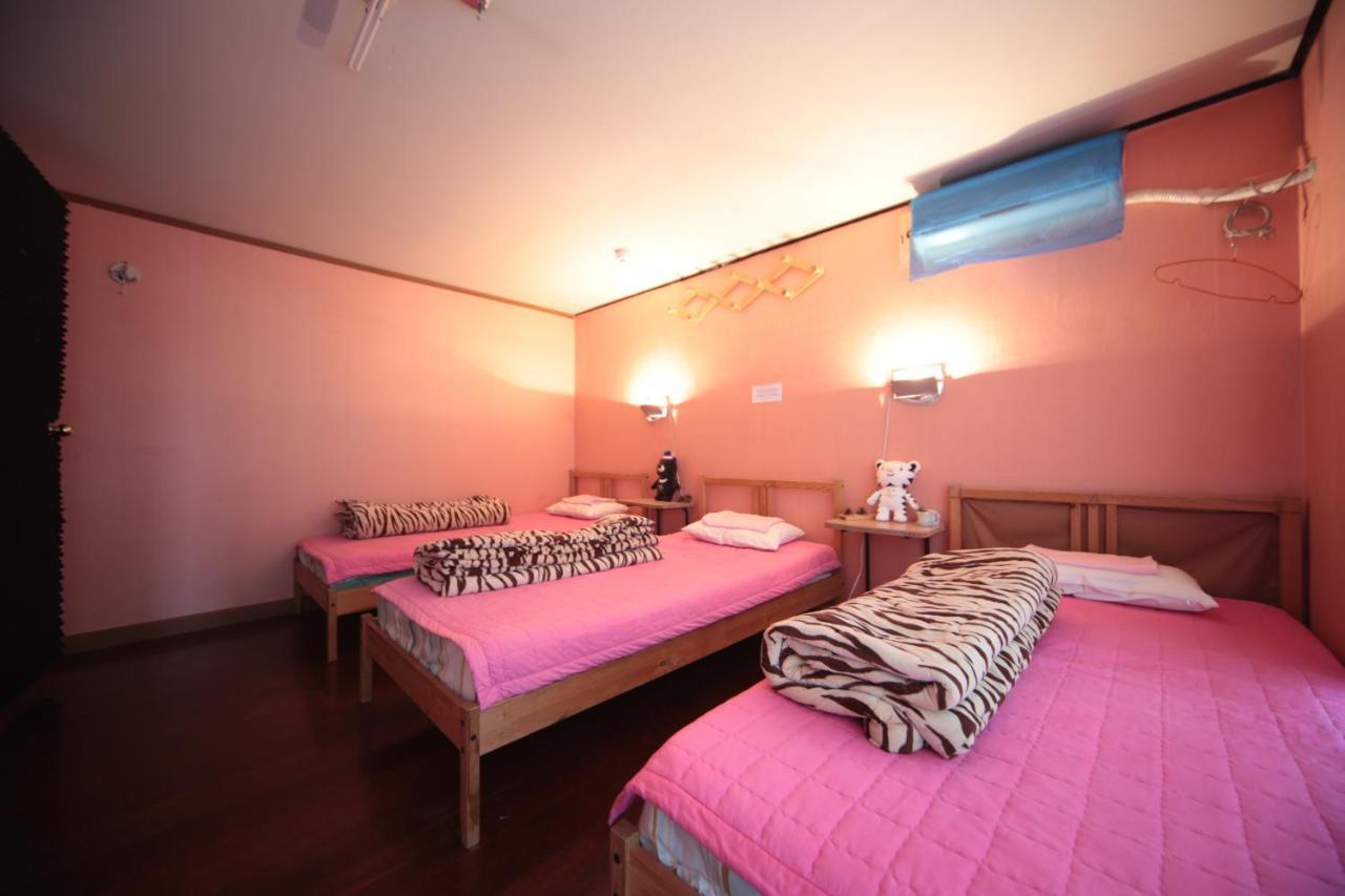 Comeinn Guesthouse Hongdae - Female Only Seul Exterior foto